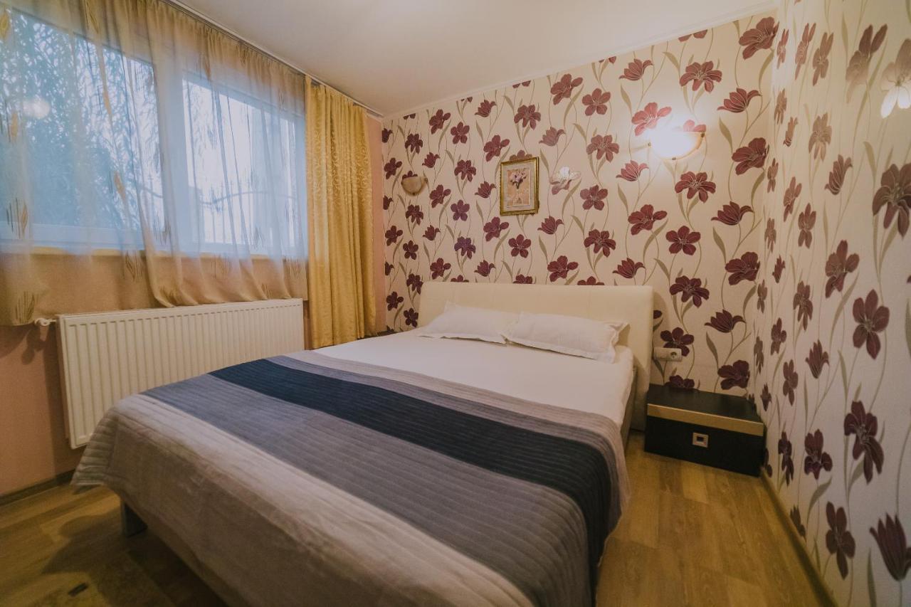 Hostel Denisa Buzău Zewnętrze zdjęcie